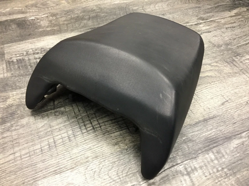 Suzuki GSF1250 1250 Bandit Rear Passenger Pillion Seat OEM (#55) * - Image 2 of 4