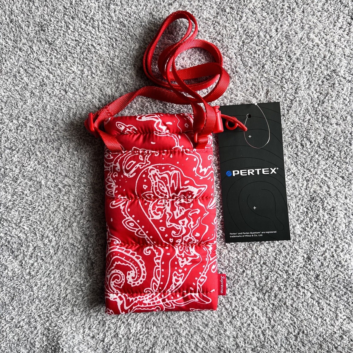 🎒SUPREME PUFFER NECK POUCH| RED PAISLEY| FW22 WEEK 14| BRAND NEW