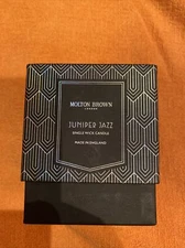 Molton Brown London One - Wick Candle 6.3 oz  -  Juniper Jazz