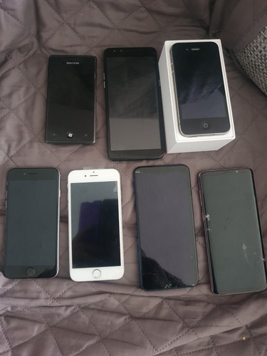Joblot Of 11 Mixed Mobile Phones Spares And Repairs