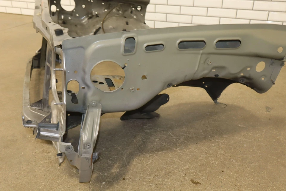 1996-2002 Toyota 4Runner Radiator Core Suppport *Cut* Foto 3 de 4