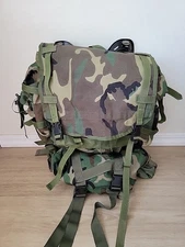 Military Molle Load Carrying Equipment Main BackPack Woodland Camo Complete 80's