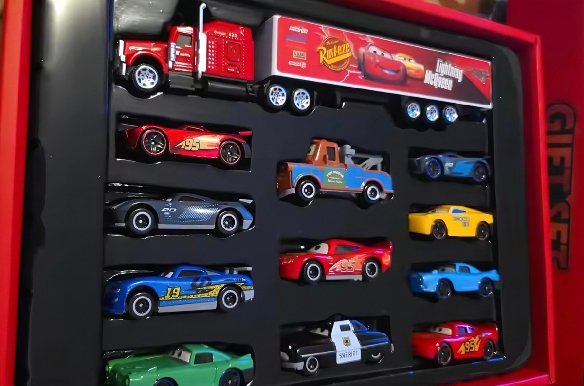 12Pcs Disney pixar cars Gift box metal diecast lightning McQueen