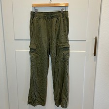 Social Standard by Sanctuary Women's Olive Green Cargo Pants Size M Medium