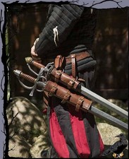 Larp - Waffenhalter - Doppelschwerthalter aus Leder  Epic Armoury