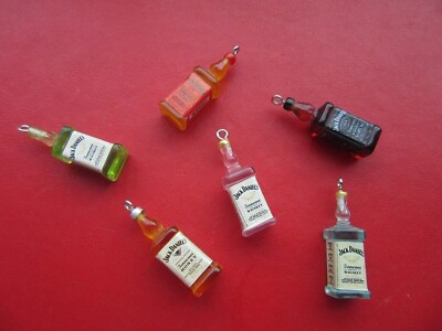 6 X JD WHISKEY FLASCHEN CHARMS ANHÄNGER HARZ ALKOHOL JD GESCHMACK