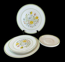 Vintage Corelle SPRING MEADOW 2 Dinner Plates 3 Luncheon/Salad Plates 4 Saucers