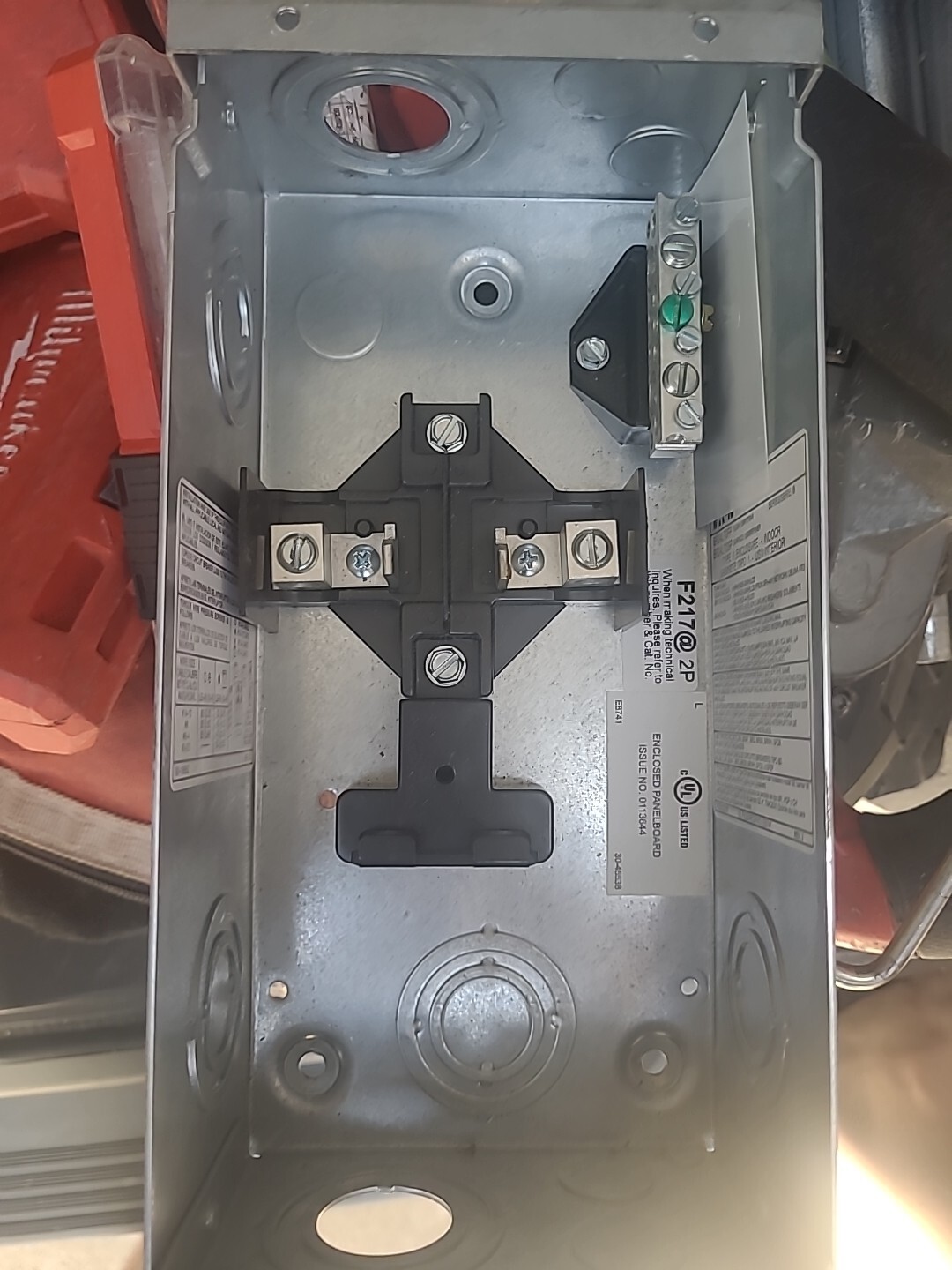 BBR24L70 SP/ FP Type 1 INDOOR EATON Enclosure 70 Amp Main Breaker (NOT INCLUDED)