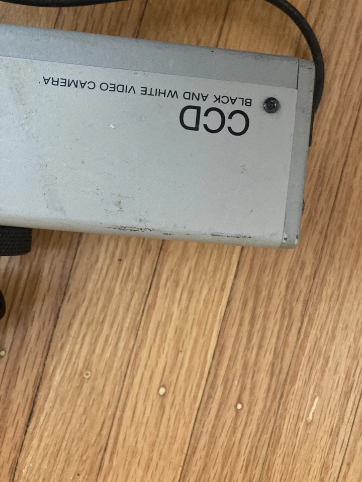 Cámara de vigilancia CCD blanca y negra Sony SSC-M254 y lente zoom motorizada Pelco Foto 3 de 4