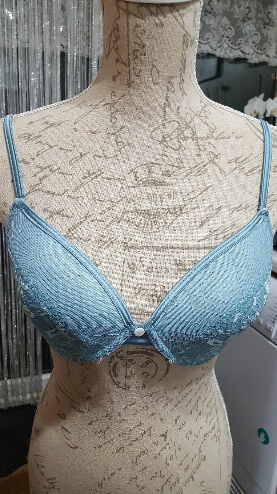 Lovely minty green bra from Matalan size 34D padded and underwired