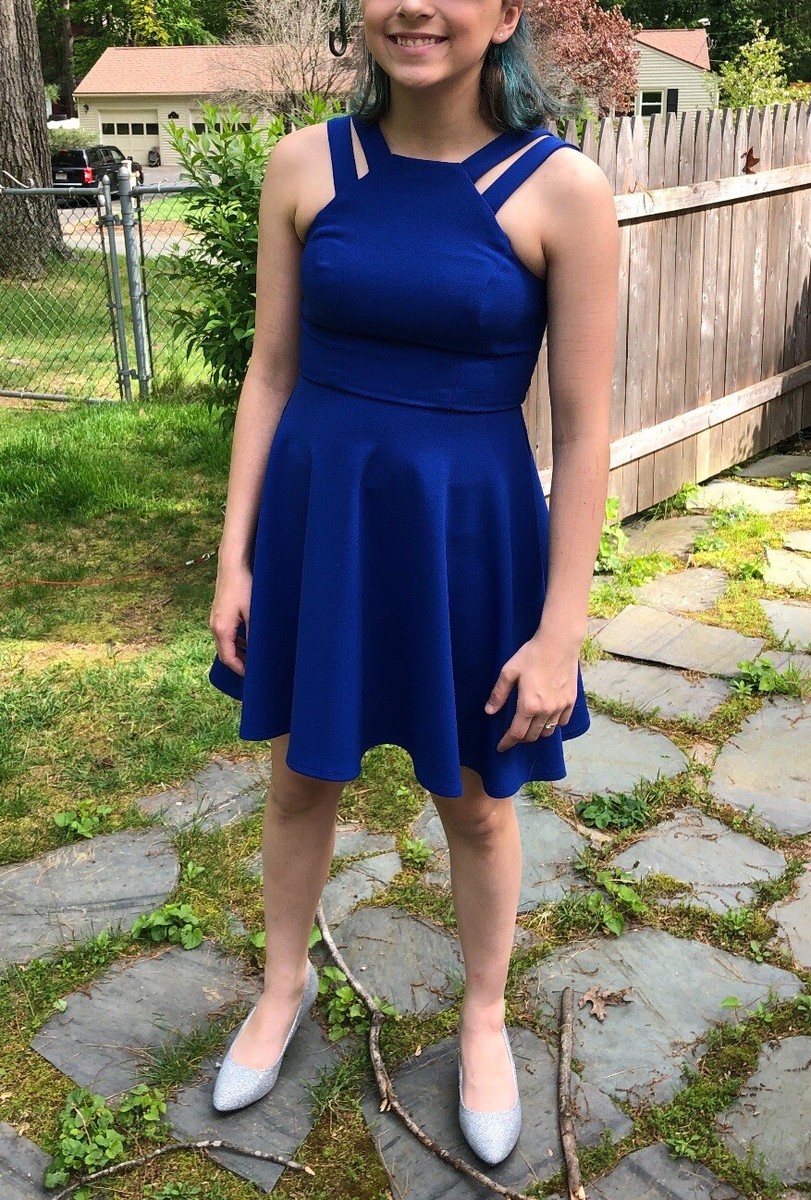 royal blue dress for teenage girl Special Occasion Party A-Line Juniors SZ 1 elegant princess royal blue gown Agapi Maxi Dress Black black and white shoes A pleated skirt with Size:XL (32-33 sleeve length)