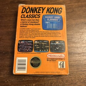 Nintendo Donkey Kong Classics (Nintendo NES)  Complete - Tested - Authentic