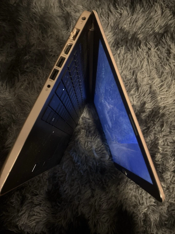 HP Labtop Windows Perfecto Condiciones Windows 11 Pro 8GB RAM 256GB SSD Rosa Foto 3 de 4