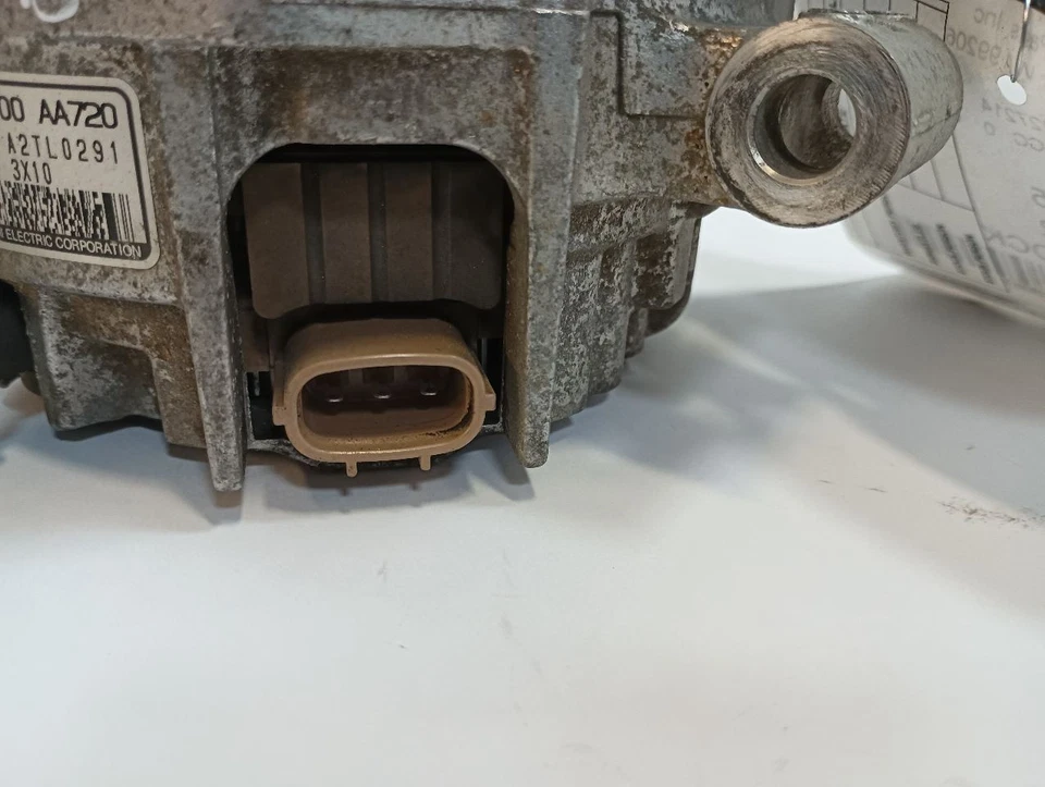 Alternator from 2009 Subaru Legacy Outback 2.5L 11808518 - Image 2 of 4