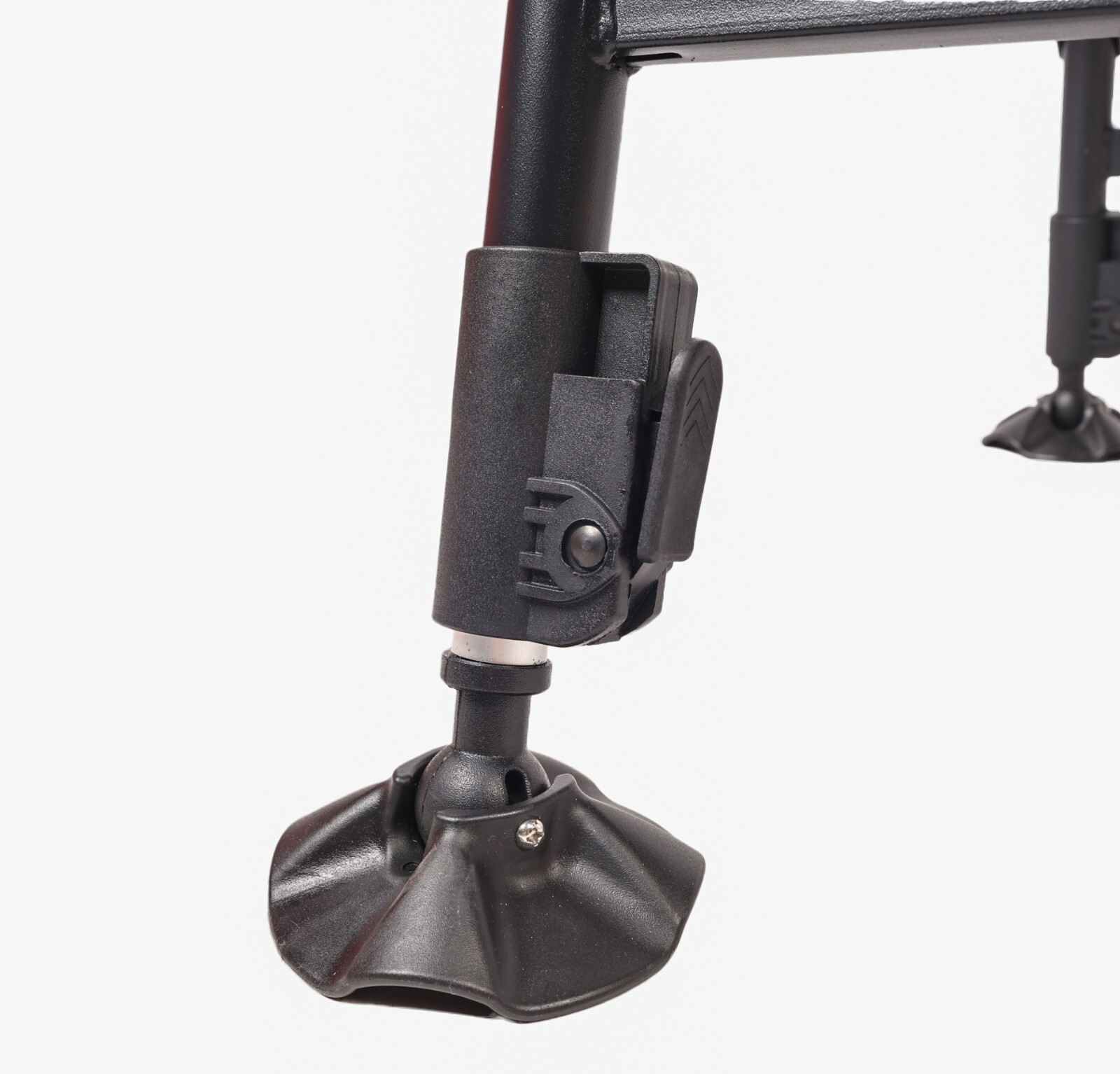 TCTNT Premium Fishing Carp Coarse Camping Chair With Large Adjustable Mud Feet