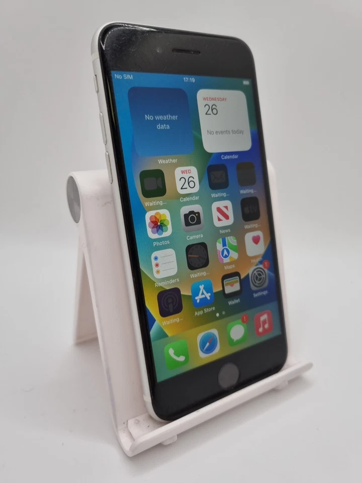 Apple iPhone SE 2020 White Unlocked 64GB 4.7" 12MP iOS Smartphone #S03 - Image 3 of 4