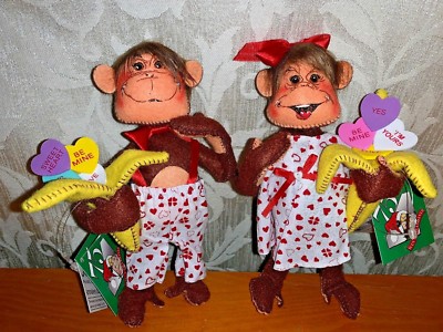 VALENTINES DAY Set of 2 ANNALEE Boy Girl Be Mine MONKEY AROUND Doll 6''   2010  