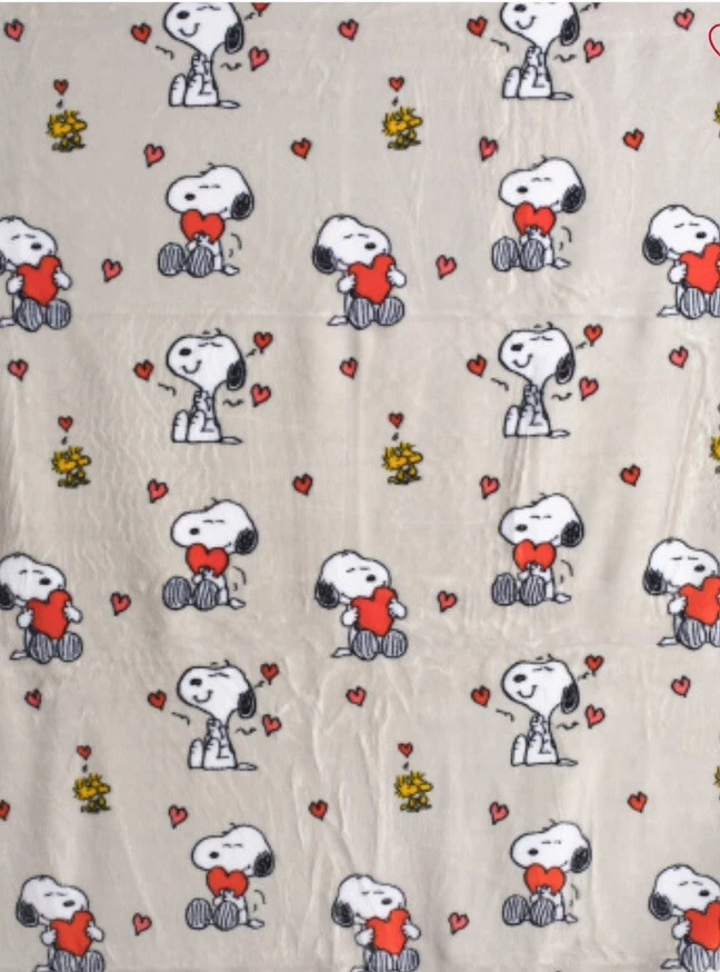 Berkshire Peanuts Snoopy Valentine’s Day Love Heart Throw Blanket Grey NEW - Image 2 of 4