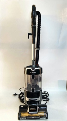 Shark UV725 Navigator Lift-Away 