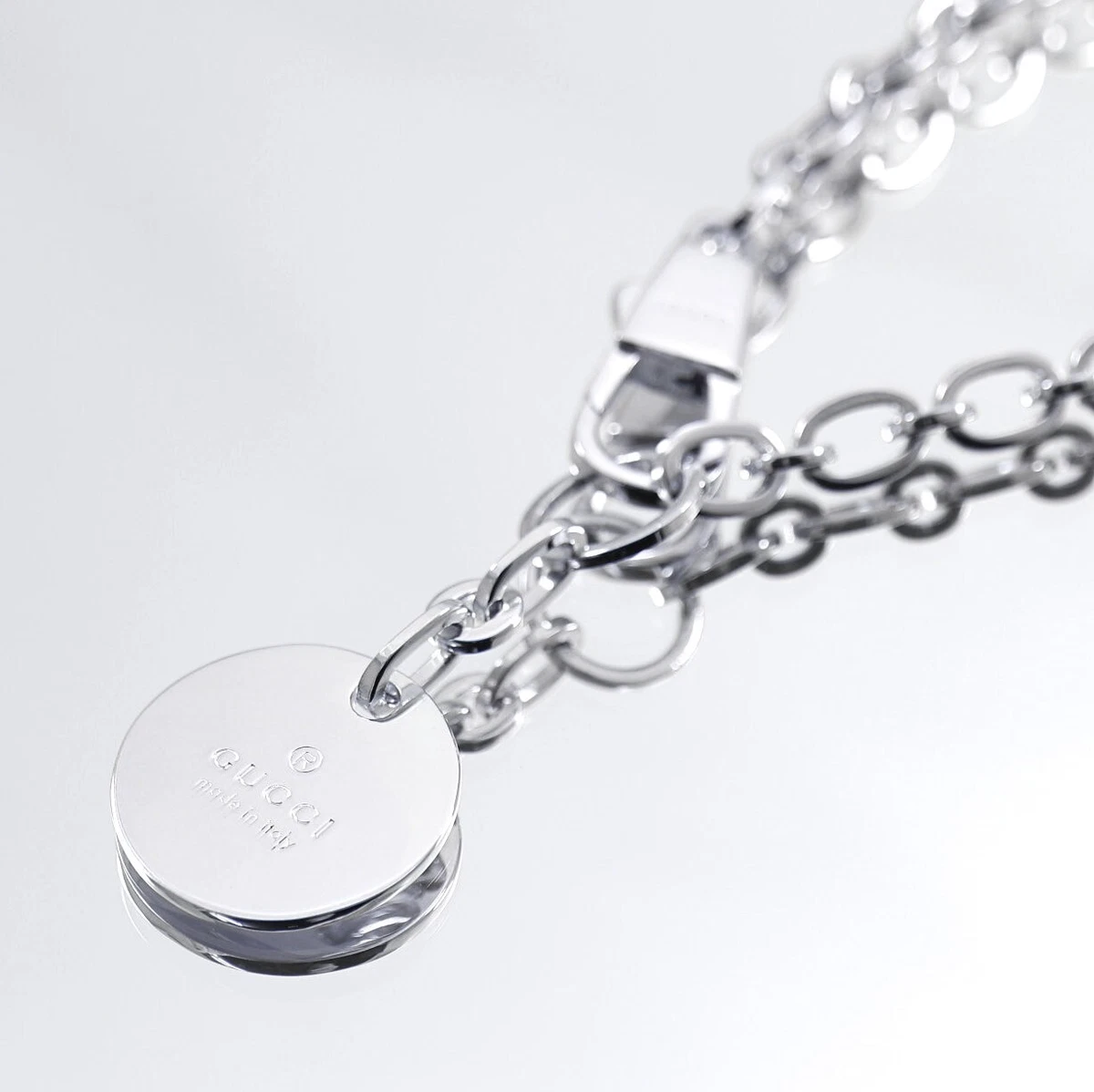 Gucci circle necklace deals