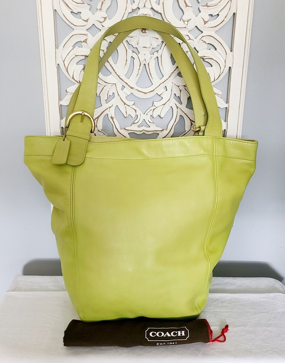 COACH VINTAGE HTF DUFFLE SOHO XL LIME GREEN LEATHER BAG 4082 COACH VINTAGE HTF DUFFLE SOHO XL LIME GREEN LEATHER BAG 4082