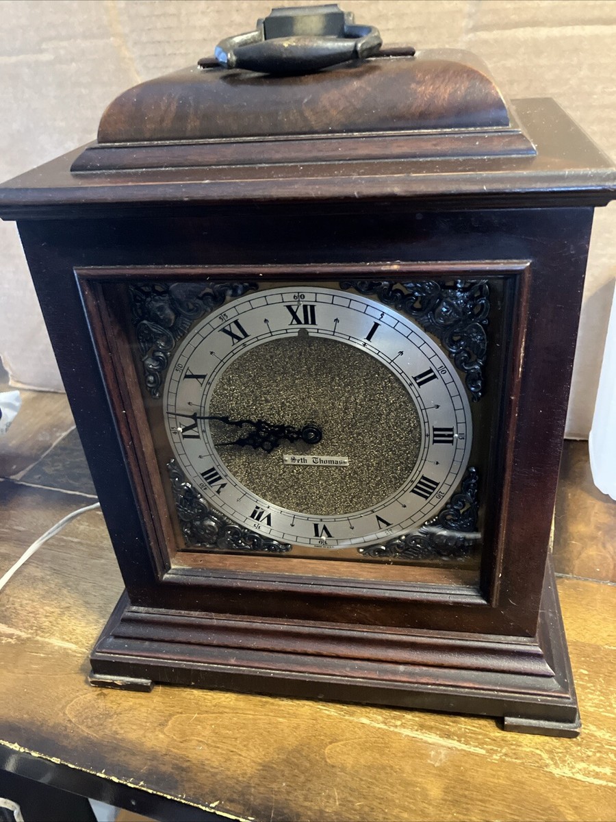 Seth Thomas Legacy 2E Mantle Clock E703-000 Please Read