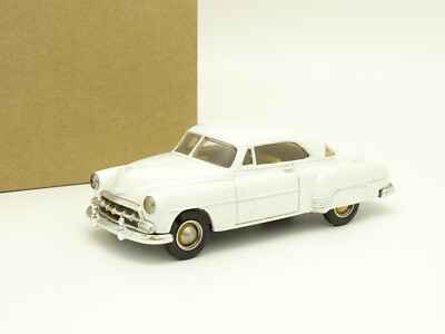 Idem Kit Monté SB 1/50 – Peugeot DMA Plateau Gris 1942 (Modèle Incomplet)