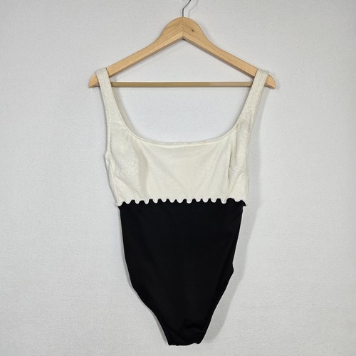 VTG MagicSuit One Pc Swimsuit sz 12 Ivory Black Color Block Made In USA - Picture 13 of 13