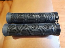 Trek Bontrager XR Trail Elite Grip MTB Lock On Grips New-Take-Off
