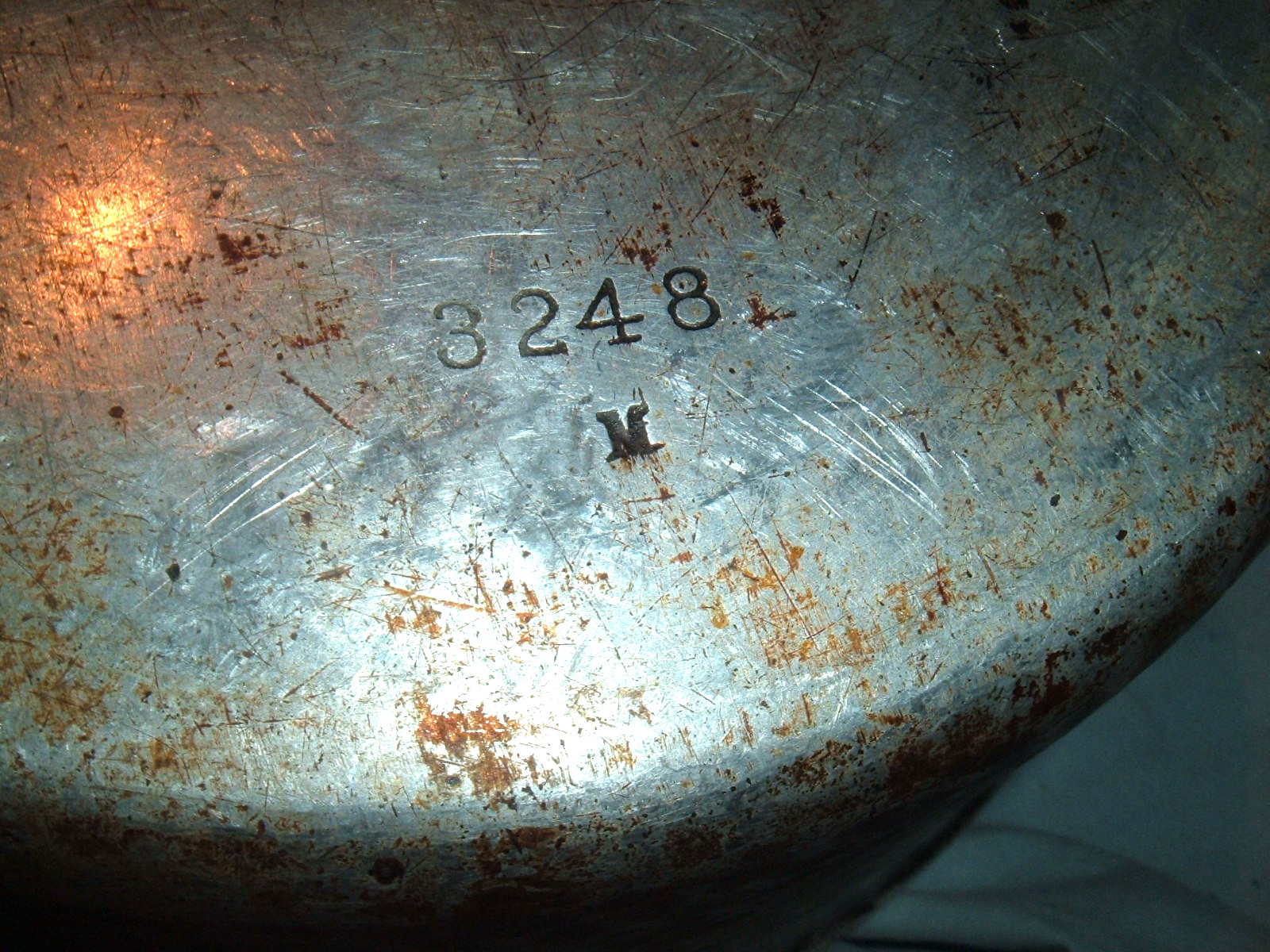 Vintage hammered Wagner Ware 10” Round Roaster Dutch Oven sidney 3248 no lid