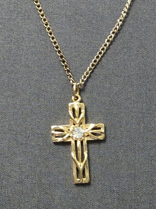 Estate-Gold Tone-Fine Jewelry Cross Pendant Vintage Necklace-Item 542