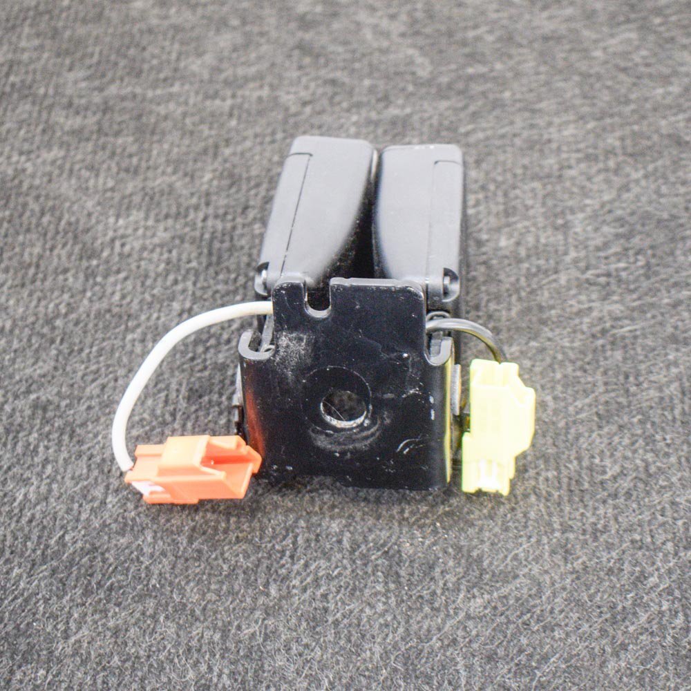 VOLVO V40 Hatchback T3 Rear Left Double Seat Belts Buckles 31377484