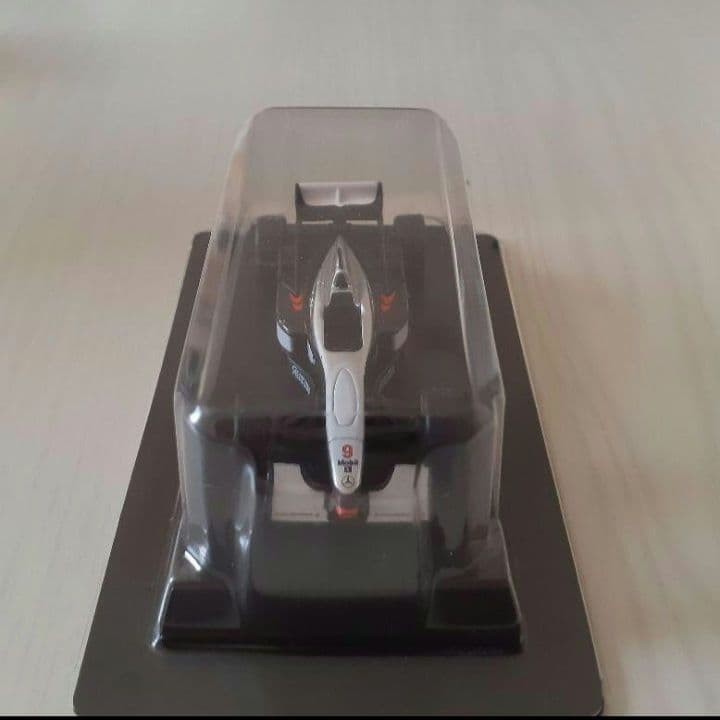 Kyosho 1:64   F1Mclaren Mp4-12 No.9 Mini Car