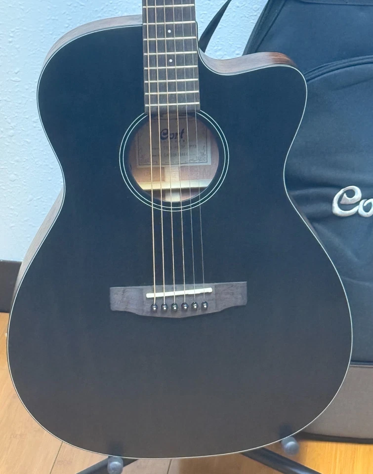 Акустическая/электрогитара Cort Core-OC — ель OPTB Open Pore Trans черная с чехлом - Изображение 2 из 4