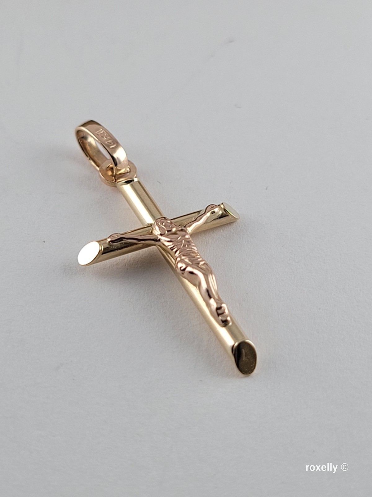 ❤️14k Small Solid Yellow Gold Crucifix Pendant! - image 2
