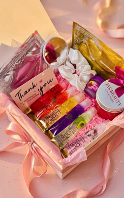 JAS BEAUTY Pink Gift Set w/ Lip Scrub, Lip Oil, Eye Mask, Scrunchie & Mirror