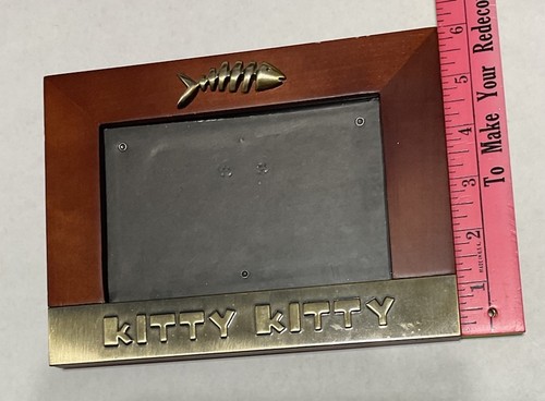 Kitty Kitty Wood Picture Frame Vintage Brass Accents 6x8 Holds 4x6 Photo - Picture 2 of 5