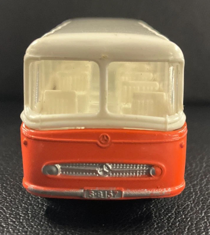 VTG 1965 Lesney Matchbox #68 Mercedes Coach Bus DIE-CAST Toy 1-75 Series NICE! - Image 3 of 4