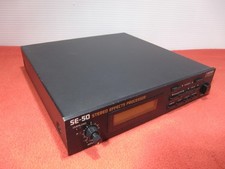 Procesador de efectos estéreo Boss SE-50 vintage muy buena batería nueva, envío rápido