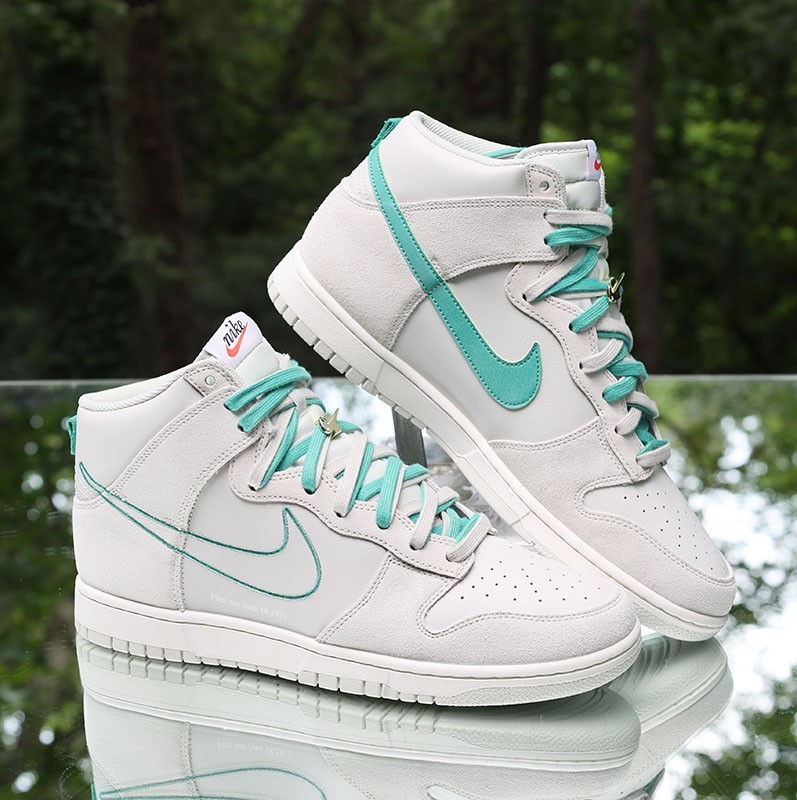 Dunk High SE \'First Use Pack - Green Noise\' Size 10 - Nike Dunk High SE First Use Pack - Light Bone  main image 4