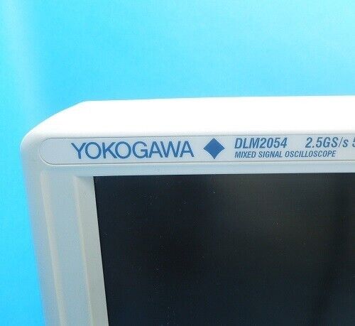 MINT CONDITION DLM2054 mixed signal oscilloscope Yokogawa Electric - Picture 2 of 4