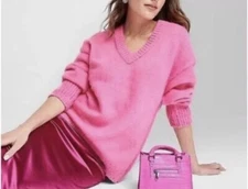 Wild Fable V-neck Fuzzy Oversized Sweater size XS - Vibrant Pink - NEW