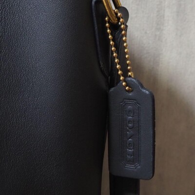 バッグ Vintage Coach Nicholas Navy Bucket Bag Vintage Coach Nicholas Navy Bucket Bag - メルカリ