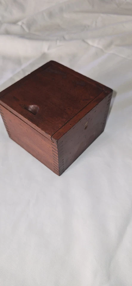 Wilcox Crittenden Vintage Nautical Gimbal Compass with Original Wooden Box - Image 4 of 4