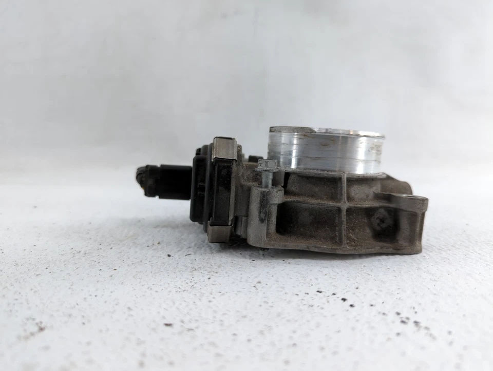 Chevrolet Captiva Sport 2012-2015 carrocería del acelerador XSCXB Foto 3 de 4