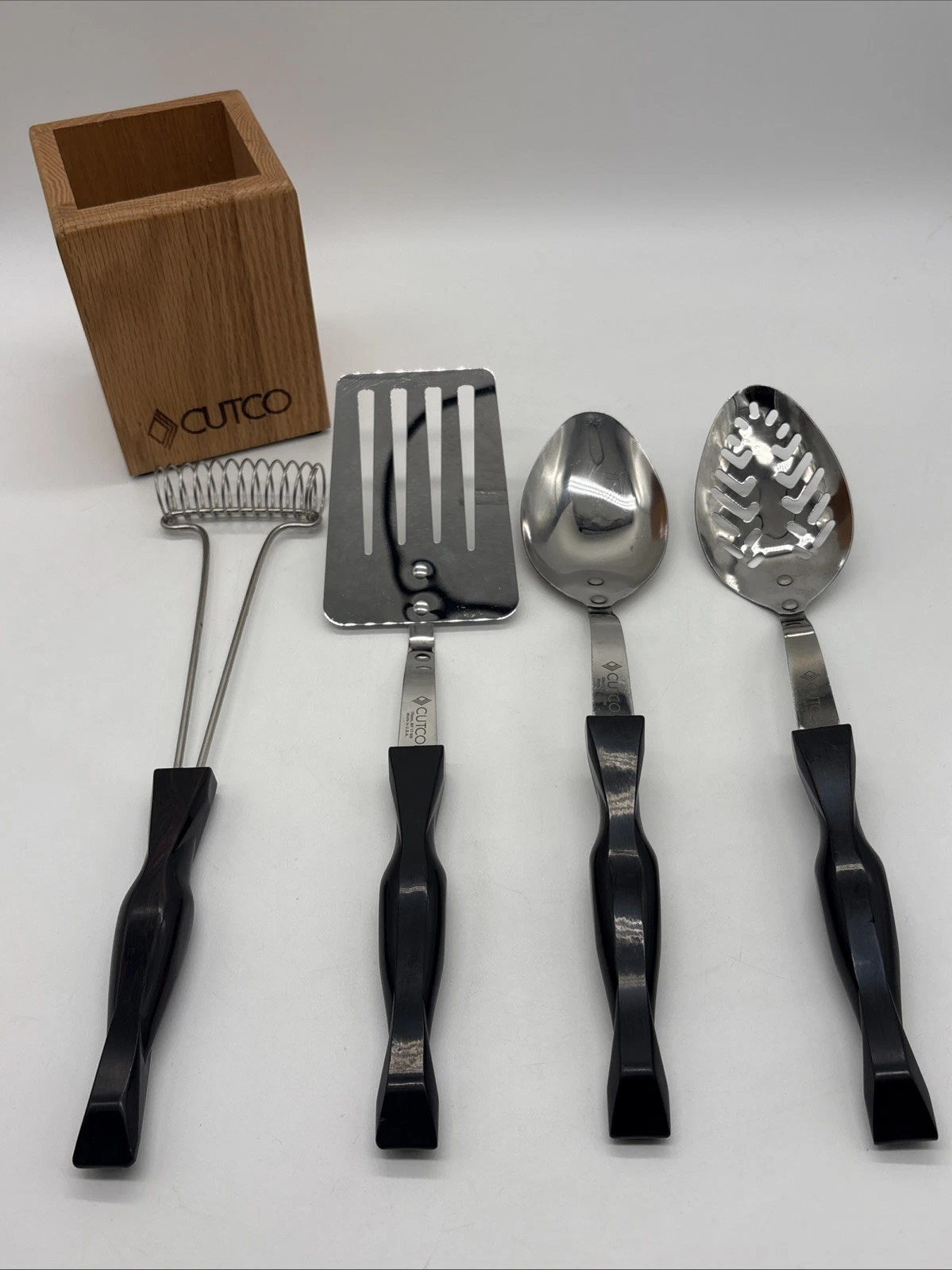 Cutco Kitchen 4pc Utensil Lot W/ Holder - Serving & Slotted Spoon Whisk Spatula