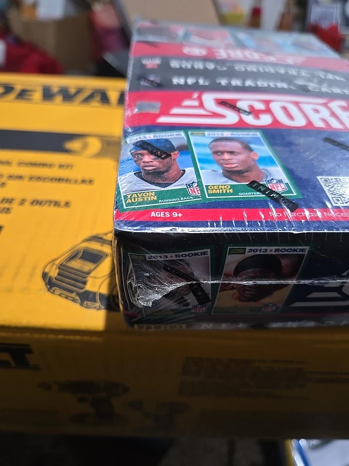 Sealed 2013 Score Football Cards Hobby Box - Image 3 of 4