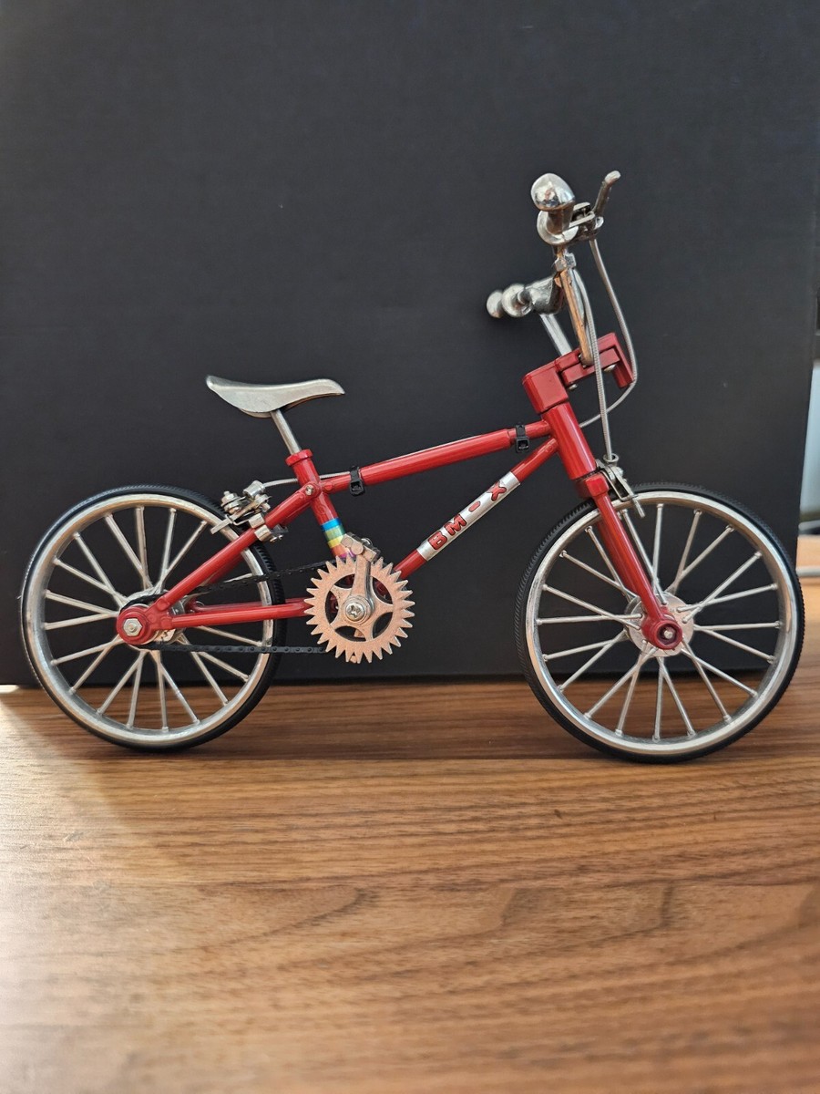 BM-X MINI BIKE 　 自転車 1/6模型 金属製 BM-X MINI BIKE 自転車 1/6模型 金属製 模型・プラモデル