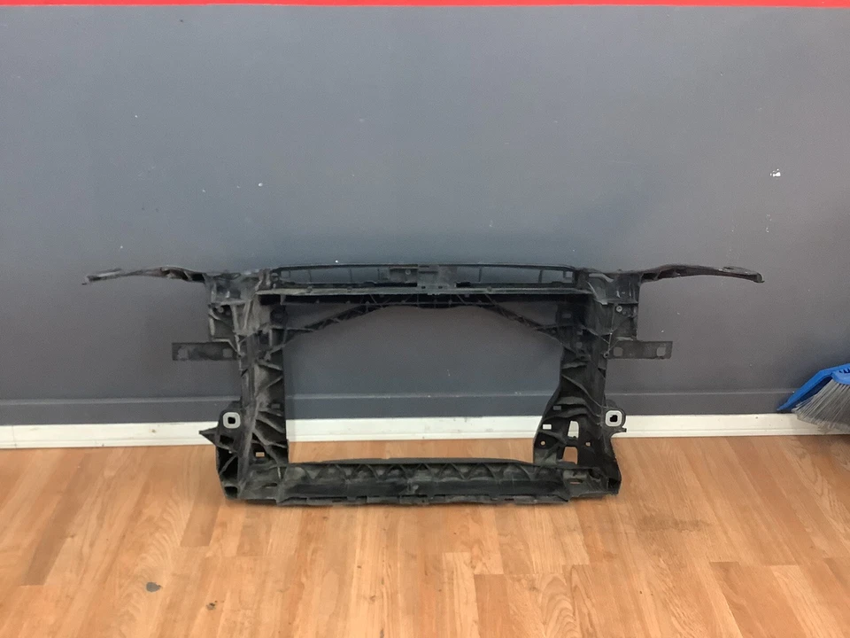 AUDI A3 S3 2013 2014 2015 2016 SOPORTE RADIADOR Foto 4 de 4