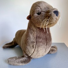 FAO Schwarz Plush Brown Realistic Sea Lion 18" Stuffed Animal 2012 Toys R Us